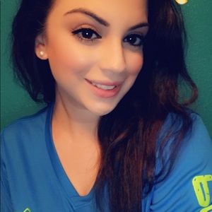 Meet your Posher, Julianna